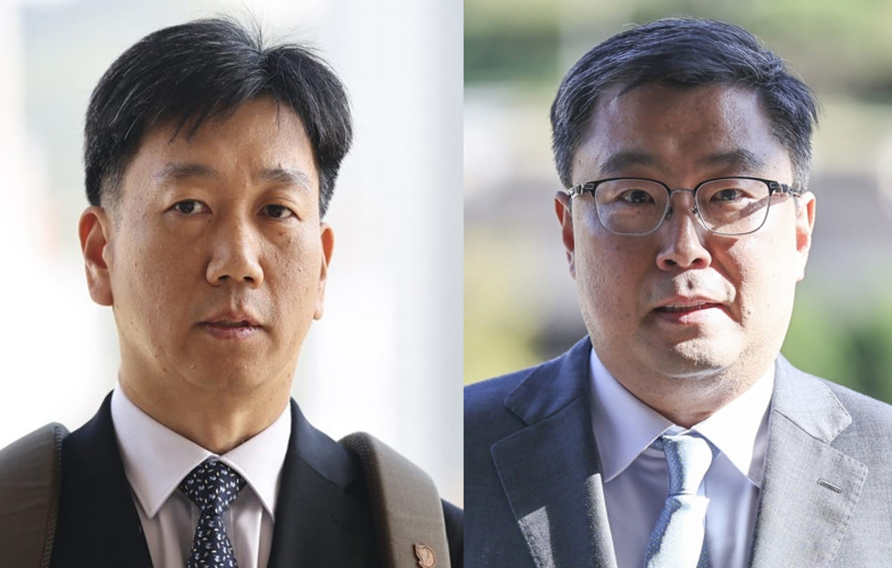 김현우 창원지방공소청 부장검사(왼쪽)와 서현욱 부산광역공소청 창원지부 부장검사가 21일 정부과천청사 법무부에서 열린 징계위원회에 출석하고 있다. (사진=연합뉴스)