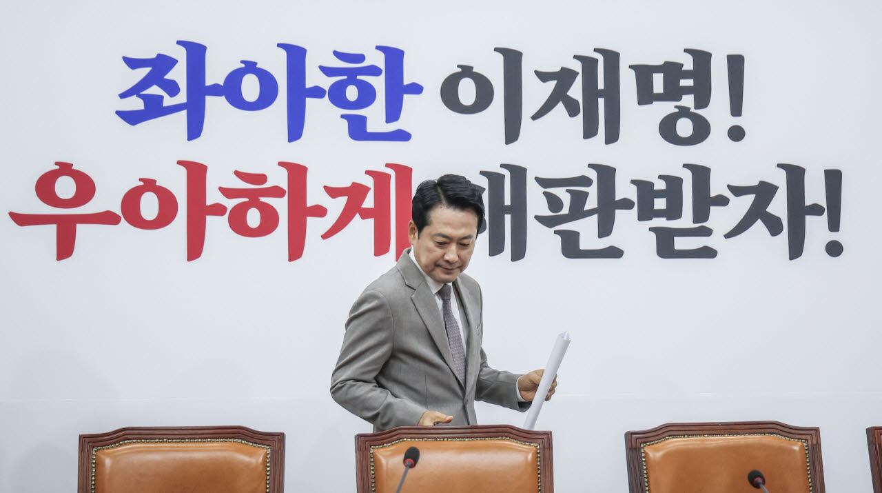 뉴시스