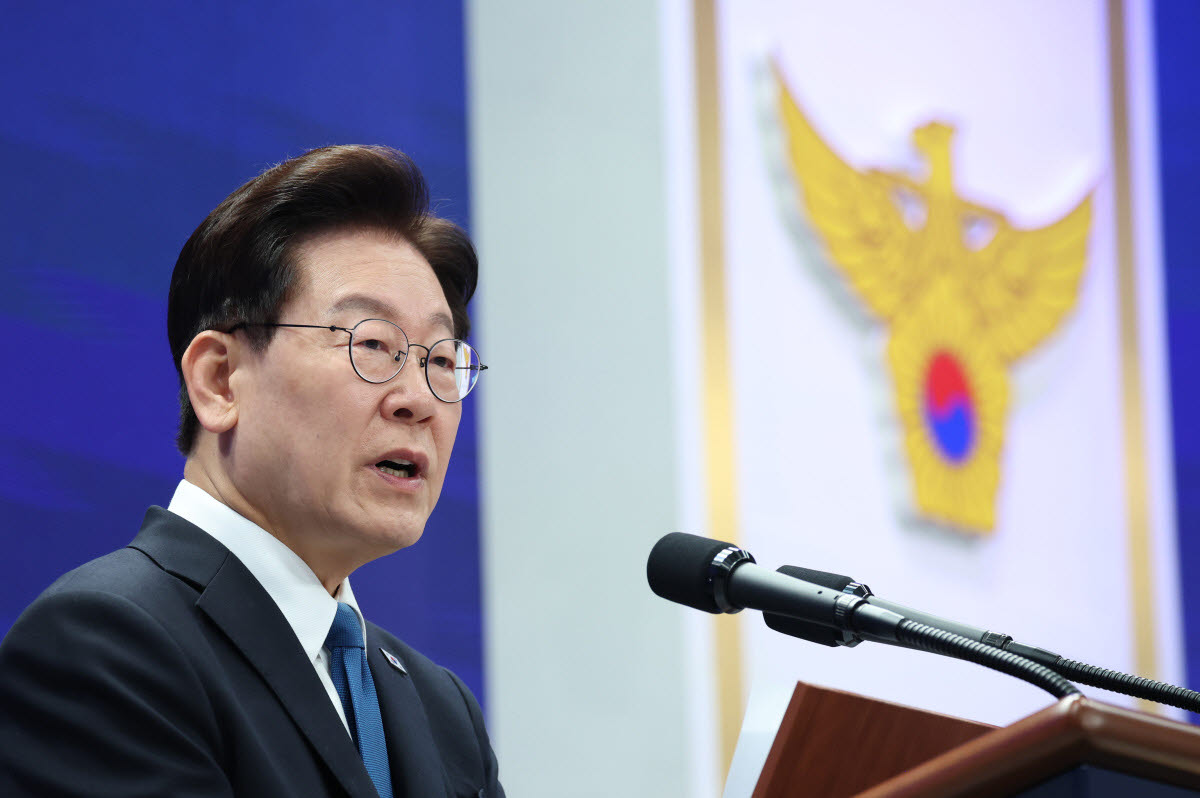 이재명 대통령이 21일 서울 서대문구 경찰청에서 열린 81주년 경찰의 날 기념식에서 기념사를 하고 있다.(사진=연합뉴스)