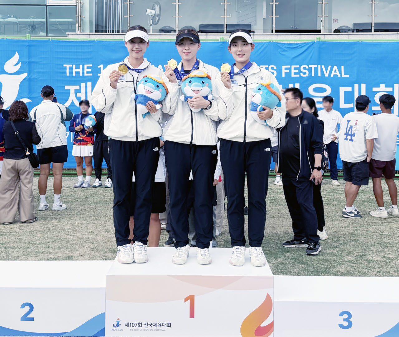 왼쪽부터 김한설, 김민주, 정다은 선수. (사진=iM뱅크)