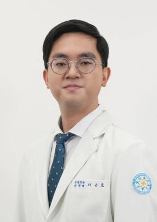 [전문의 칼럼] 허리 아프다고 무조건 쉬지 말되 통증 참는 운동 피해야