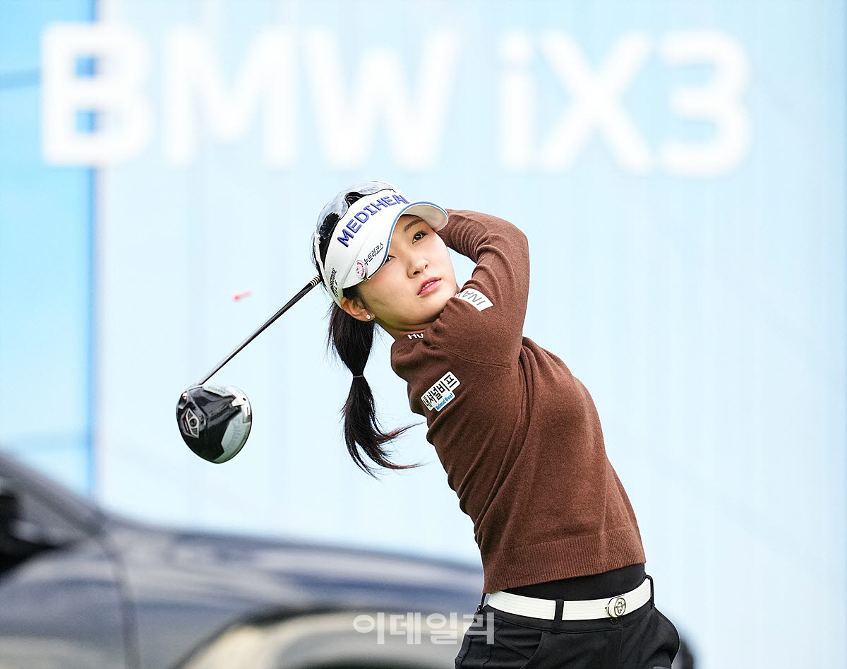[포토]이예원,유연하게 타수를 줄인다