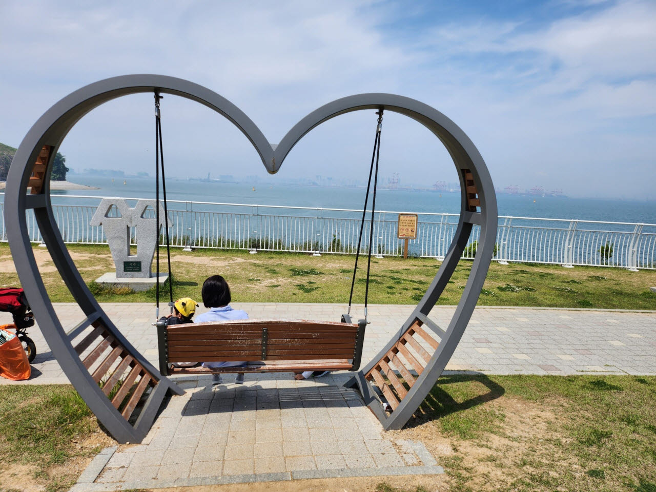 시화나래휴게소 내 공원. (사진=이데일리 신민준 기자)