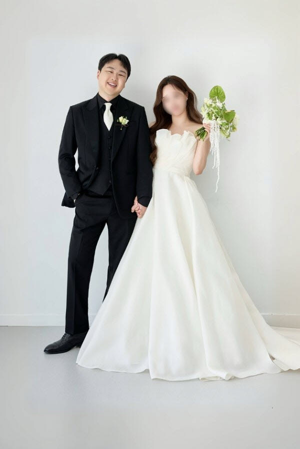 박병규(왼쪽)와 예비신부(사진=급식왕)