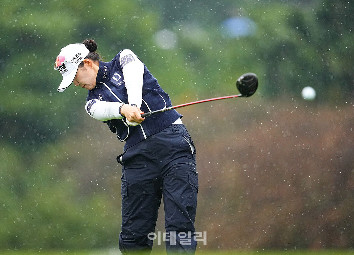 [포토]김민선,완벽한 티샷 임팩트