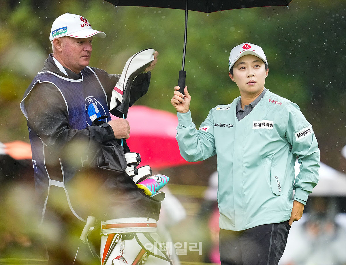 [포토]김효주,공략 방향을 본다