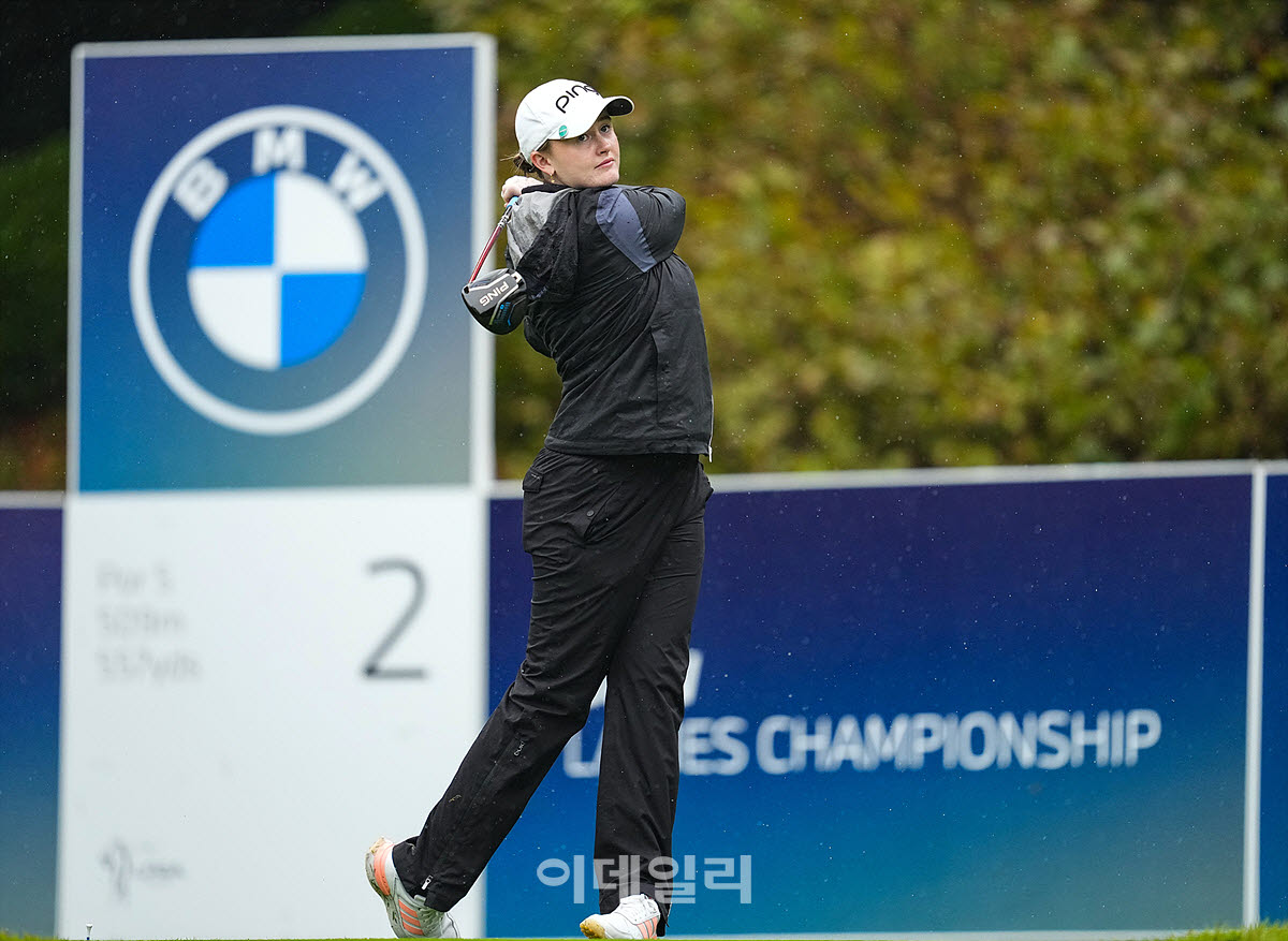 [포토]카리스 데이비슨,선두 경쟁 합류한다