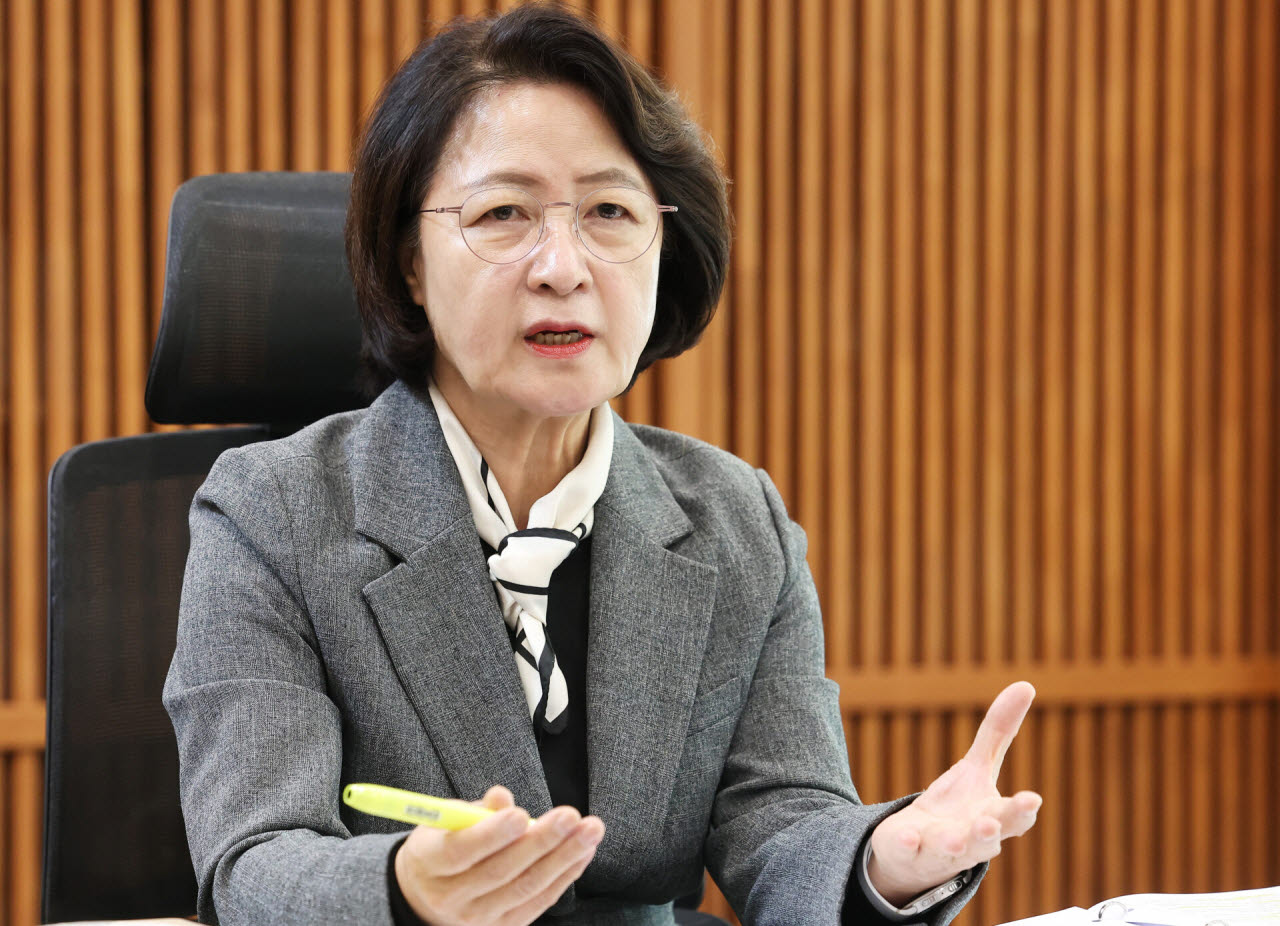 추미애 경기도지사가 지난 23일 경기도 수원시 경기도청 집무실에서 연합뉴스와 인터뷰하고 있다. (사진=연합뉴스)