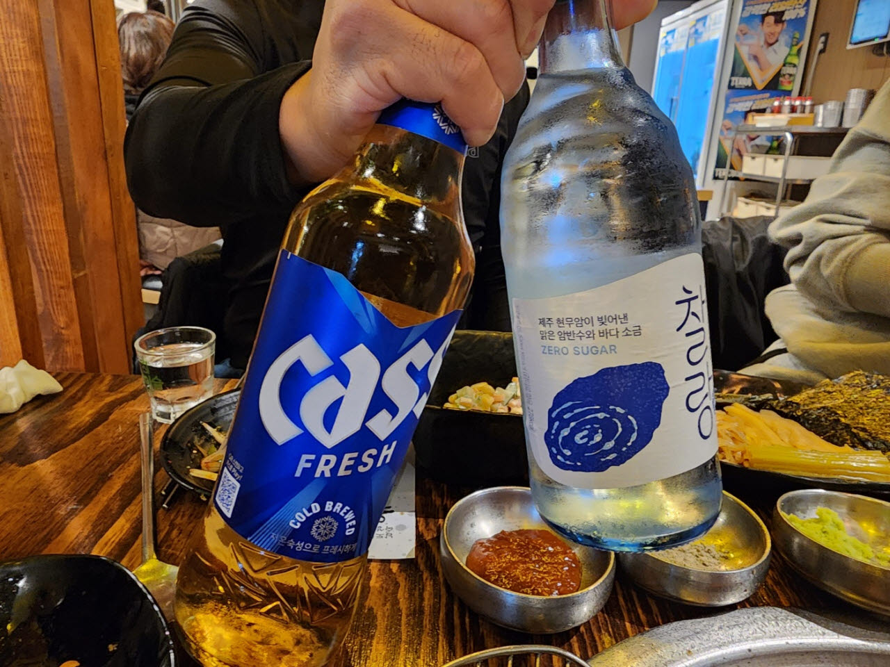 테슬라 맞선 ‘카스랑’…오비맥주 첫 소주 ‘찰랑’ 통할까
