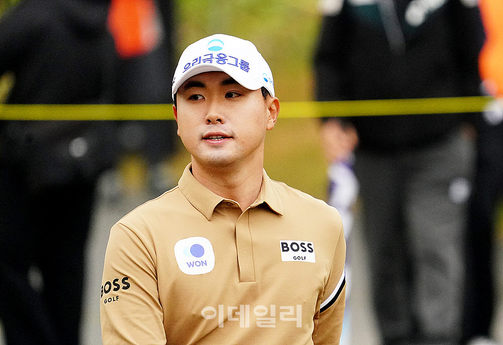[포토] 조우영, 밝은 미소로