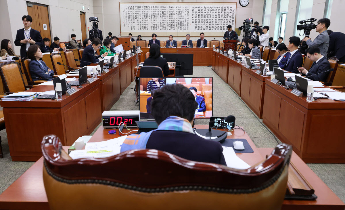 지난 4월 22일 국회 법제사법위원회 전체회의에서 집단소송법 제정 관련 공청회가 진행되고 있다.(사진=연합뉴스)