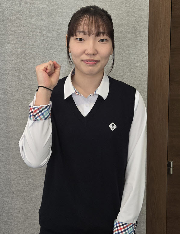 핸드볼 H리그 여자부 신인드래프트에서 충청남도개발공사에 우선 지명된 정신여고 김은율. 사진=이석무 기자