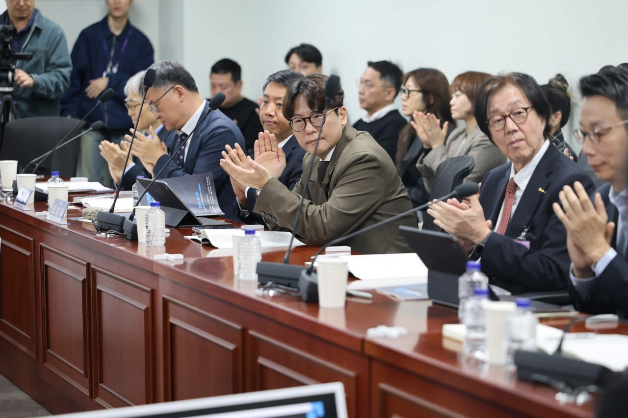 27일 서울 여의도 국회 의원회관 제4간담회의실에서 'AI 활용 음악 신탁 기준 마련을 위한 2차 토론회'가 열렸다.(사진=음저협)