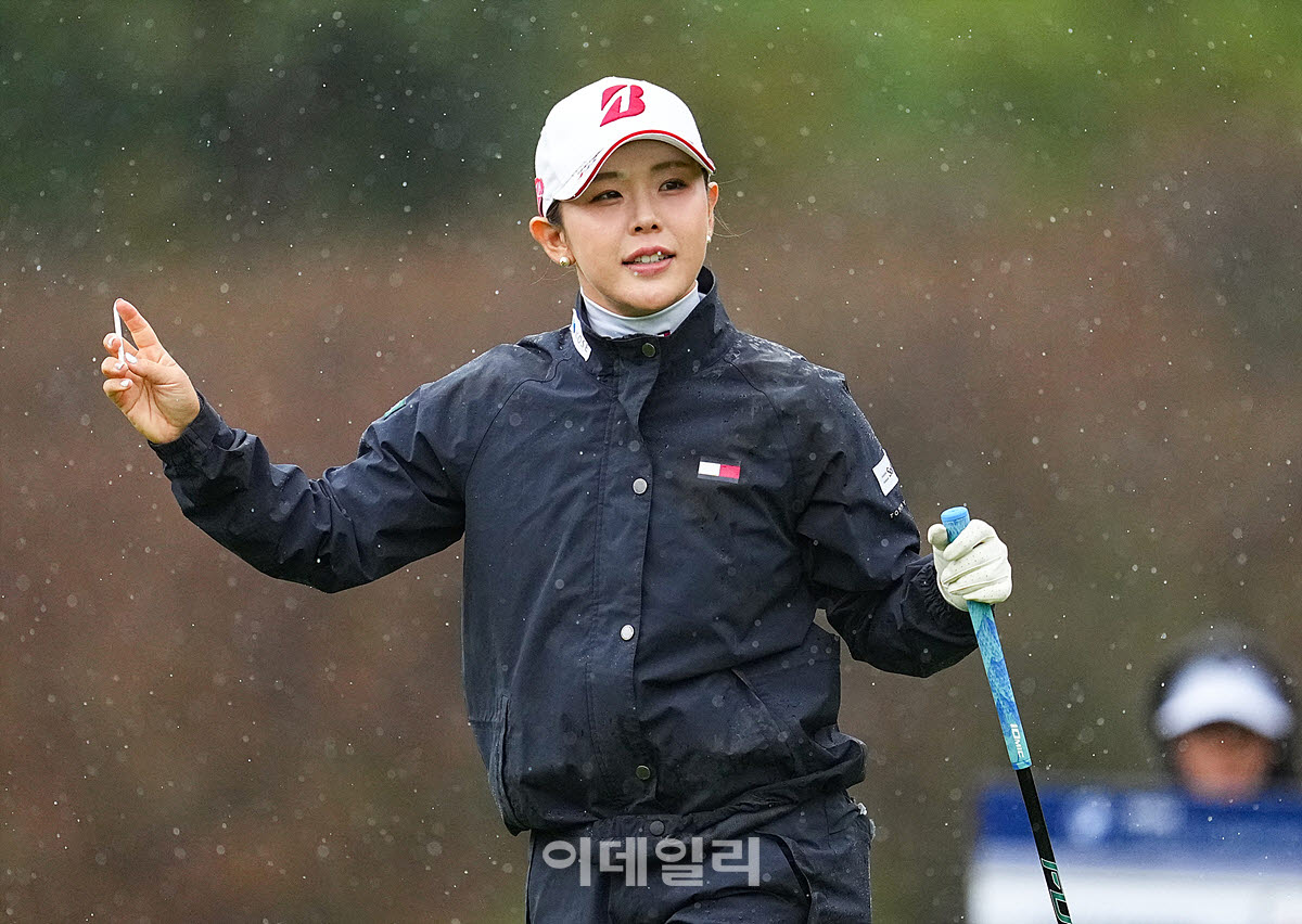 [포토]요시다 유리,만족스러운 티샷 방향