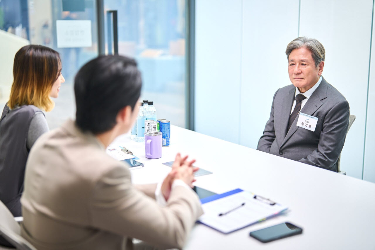 영화 '인턴' 스틸컷. (사진=워너브라더스코리아)