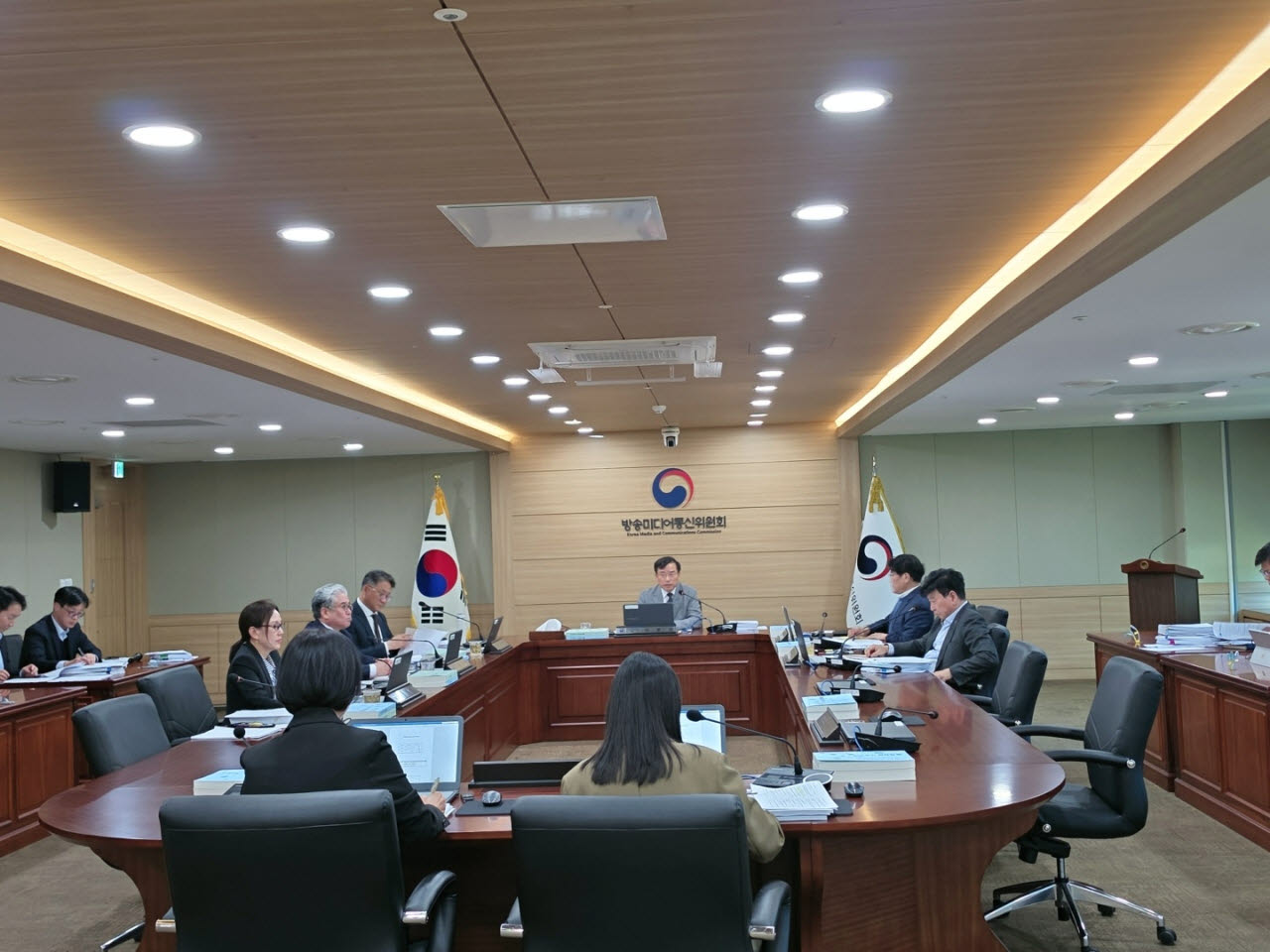 애플·구글 인앱결제 과징금 637억원…양사