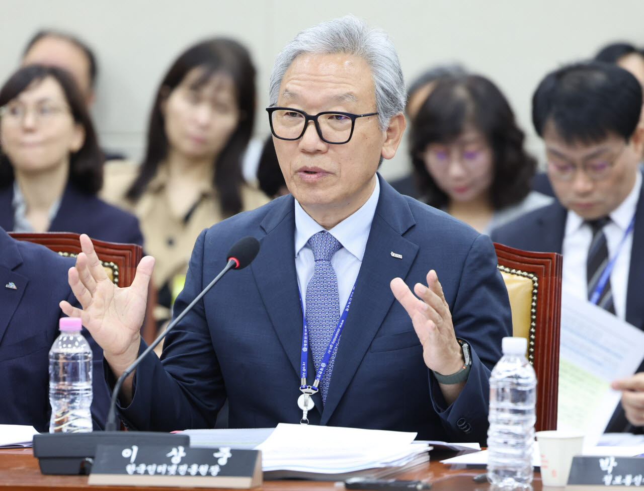 이상중 한국인터넷진흥원장이 15일 여의도 국회에서 열린 과학기술정보방송통신위원회의 정보통신산업진흥원 등에 대한 국정감사에 출석해 의원 질의에 답하고 있다. (뉴시스)