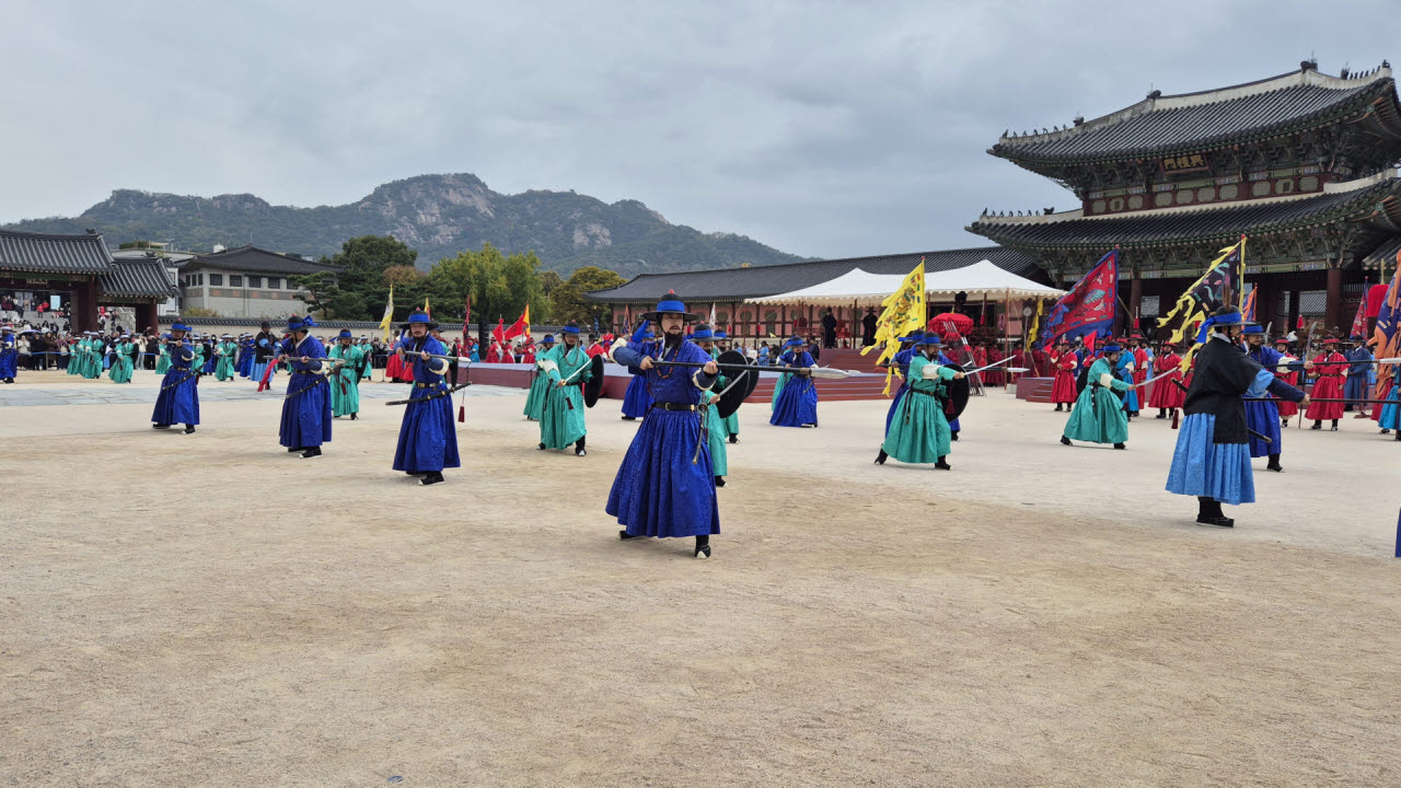 29일 오전 서울 종로구 경복궁에서 진행된 '궁궐 호위군 사열의식 첩종' 리허설. (사진=손의연 기자)