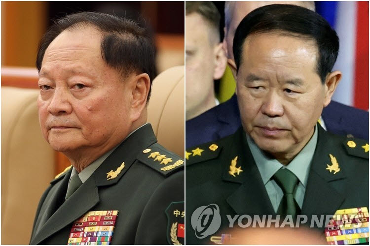 장유샤(왼쪽) 전 중국공산당 중앙군사위원회 부주석과 류전리 연합참모부 참모장. (사진=연합뉴스)
