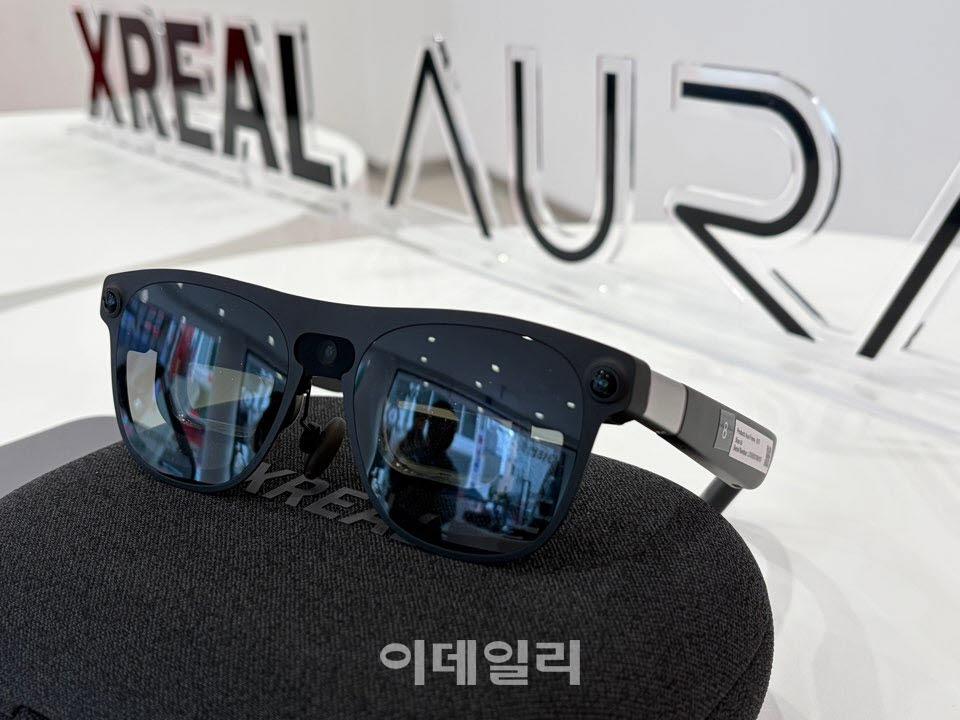 엑스리얼 XR 글래스 ‘아우라(AURA)’ (사진=신영빈 기자)