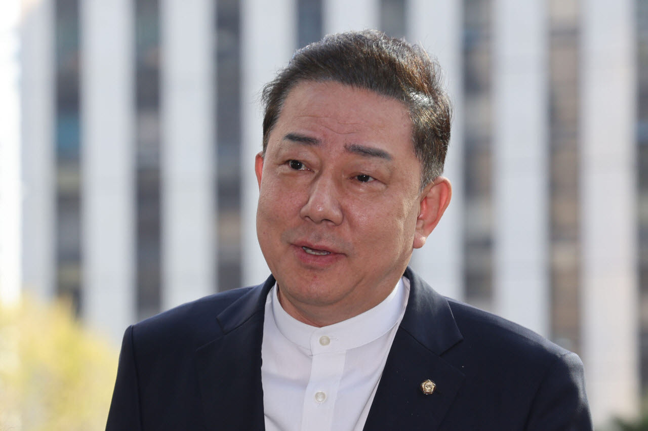 서울경찰청 공공범죄수사대 출석하는 김병기 의원 (사진=뉴시스)