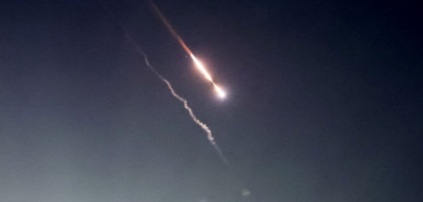 [속보]"이스라엘 미사일, 이란 내 장소 타격"