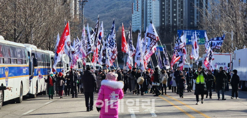 [속보]공수처 과천청사 인근, 분신 사망자 발생