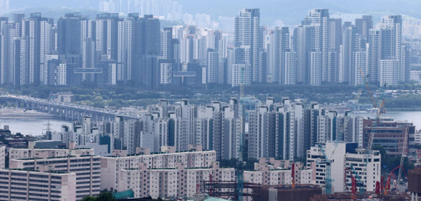 한강벨트 거래 ‘스톱’…서울 아파트 거래 한 달 새 70% 증발