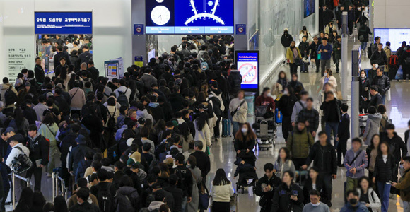 “관광은 제2의 반도체”… 비자·숙박·공항 ‘ 빗장’ 다 푼다[국가관광전략회의]