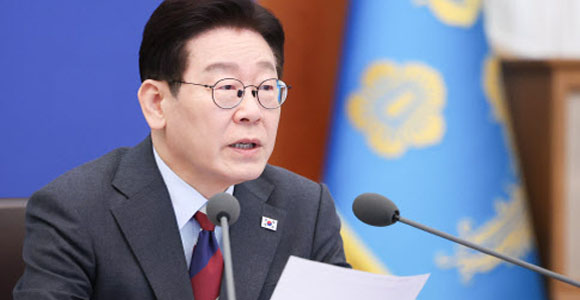 李대통령 유가 담합 경고…"대가 얼마나 큰지 알게 될 것"