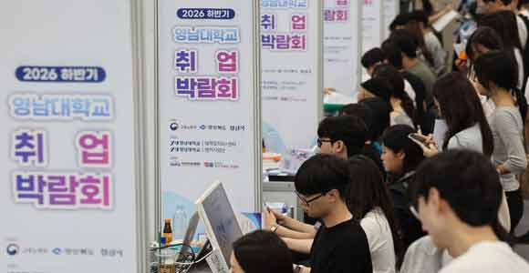 '청년만 고용한파' 취업자 18.4만명 늘었는데, 청년은 감소