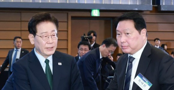 李 1000조 지원·최태원 220조 투자…녹색전환 ‘감사 족쇄’ 푼다