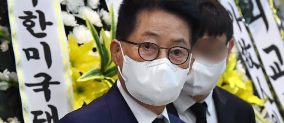 박지원 "민주당, 민생 실종 인신공격만 난무…3연패가 기다릴 뿐"