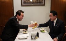 日교과서 왜곡.."양보 없다" VS "尹, 박차고 나왔어야"