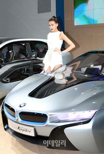 BMW i8 `새로운 디자인`                                                                                                                                                                            