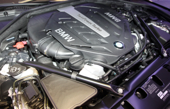 BMW 뉴 7시리즈 '최고출력 450마력의 강력한 심장'                                                                                                                                         
