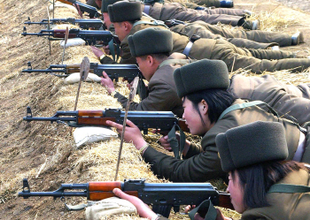  북한 인민군 사격훈련 공개                                                                                                                                                                        