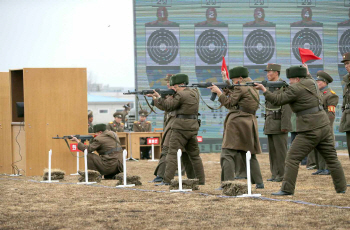  北 김정은, 군사학교 사격경기 참관                                                                                                                                                                