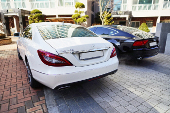  벤츠 CLS 400 vs 아우디 A7 45TDI, 비교되는 리어램프                                                                                                                                               