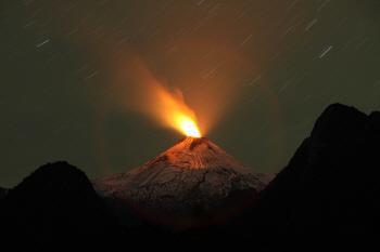  칠레 칼부코 화산 폭발 순간                                                                                                                                                                       
