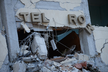 이탈리아 지진, `무너진 건물에 짐작되는 피해`                                                                                                                                                      
