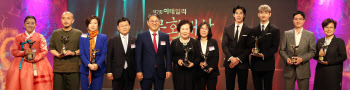 '제7회 이데일리 문화대상' 최우수상 수상자들                                                                                                                                             