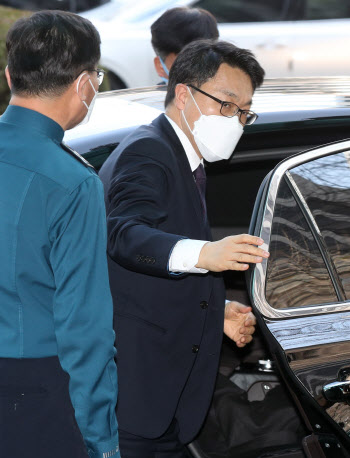 김진욱 공수처장, 상호 협력 방안 논의 위해 경찰청 방문                                                                                                                                             