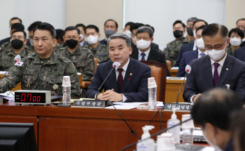 국방위, '북한 무인기 관련 답변하는 이종섭 장관'                                                                                                                                         