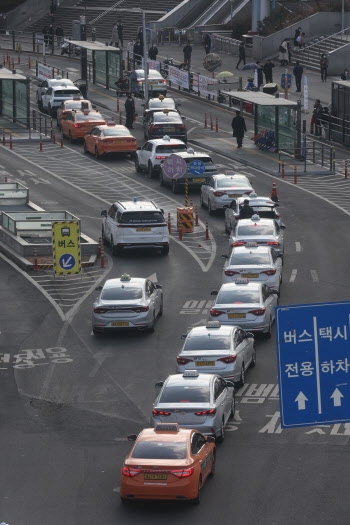 서울시 택시 요금 2월부터 인상                                                                                                                                                                     