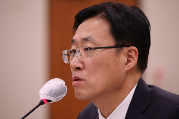인사청문회, '답변하는 김형두 헌법재판관 후보자'                                                                                                                                         