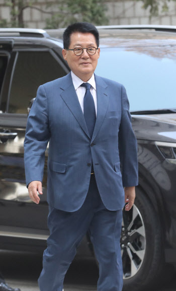  박지원 전 국정원장, 서울중앙지법 출석                                                                                                                                                            