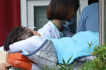 이재명 민주당 대표, 녹색병원에서 회복 치료                                                                                                                                                        