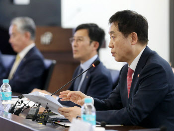  김주현 금융위원장, 주택연금 활성화                                                                                                                                                               