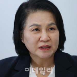 "트럼프, '대중견제' 더 거세질 것…韓, 中의존도 줄여야"